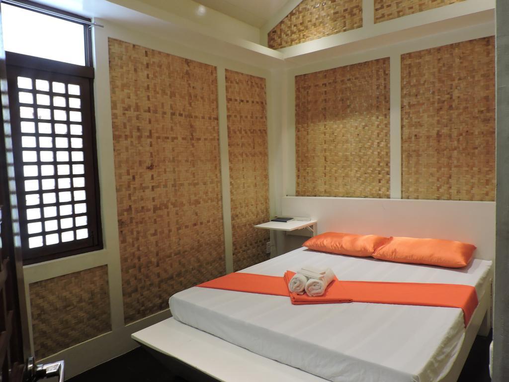 ออเรจ แมนโกรฟ เพนชัน เฮาส์ Bed & Breakfast Puerto Princesa ภายนอก รูปภาพ