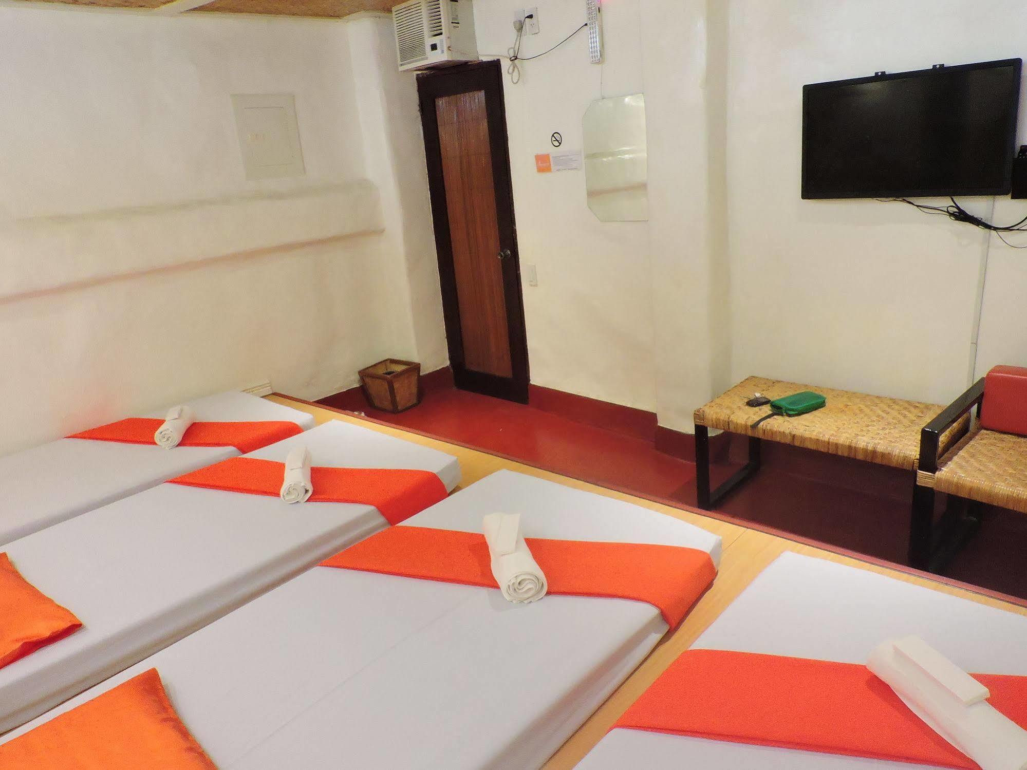 ออเรจ แมนโกรฟ เพนชัน เฮาส์ Bed & Breakfast Puerto Princesa ภายนอก รูปภาพ