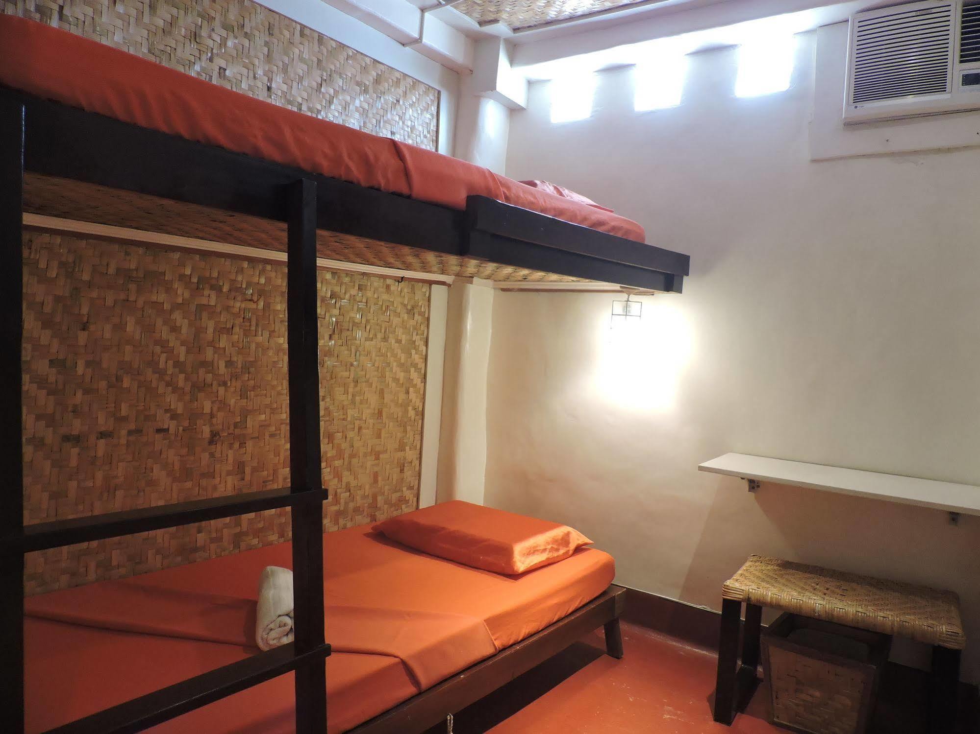 ออเรจ แมนโกรฟ เพนชัน เฮาส์ Bed & Breakfast Puerto Princesa ภายนอก รูปภาพ