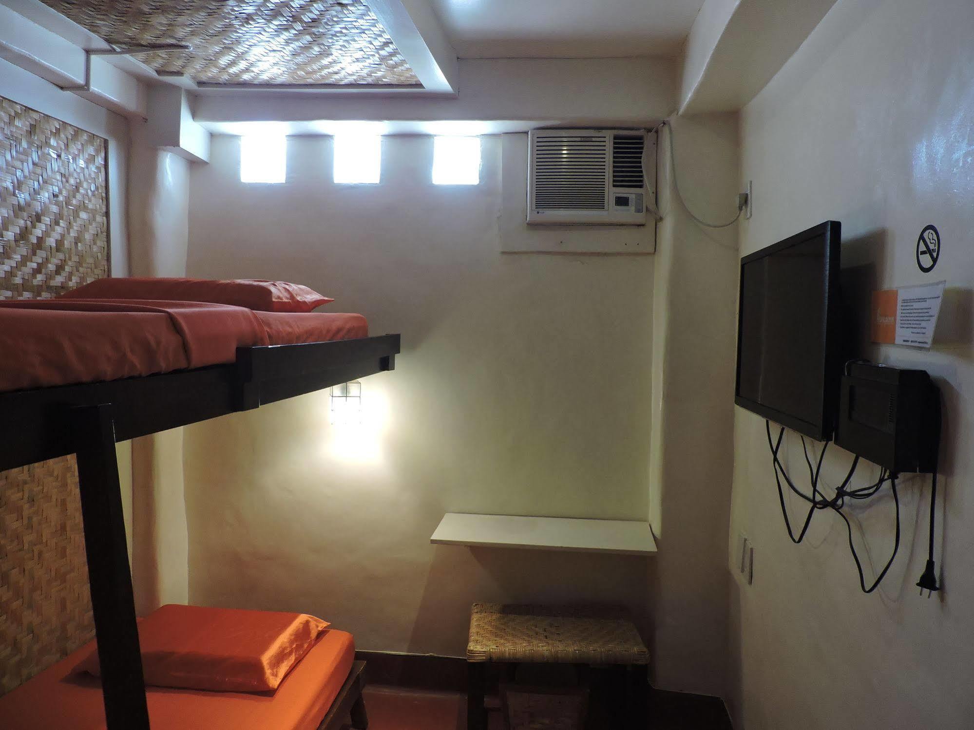 ออเรจ แมนโกรฟ เพนชัน เฮาส์ Bed & Breakfast Puerto Princesa ภายนอก รูปภาพ
